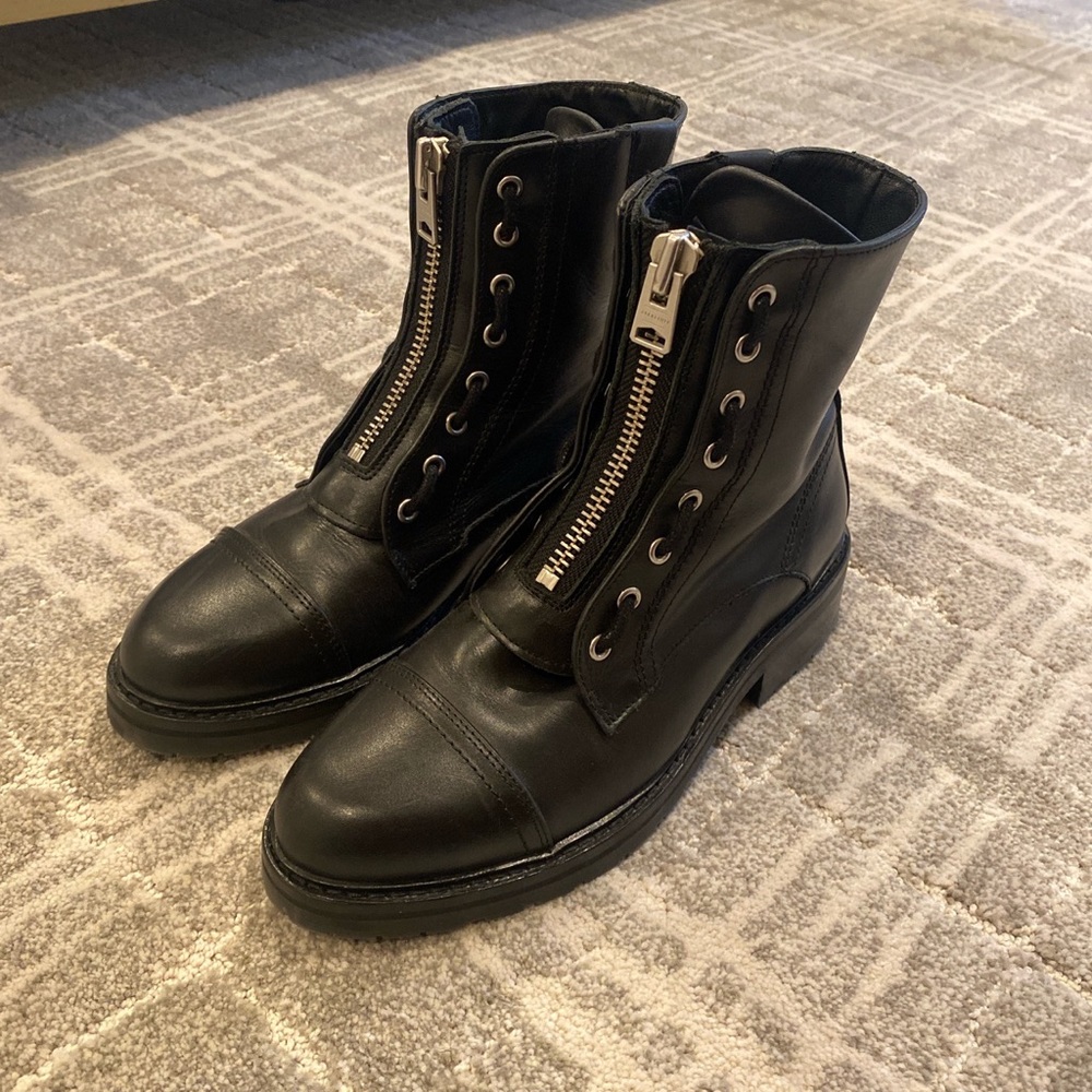 Chunky leather boots